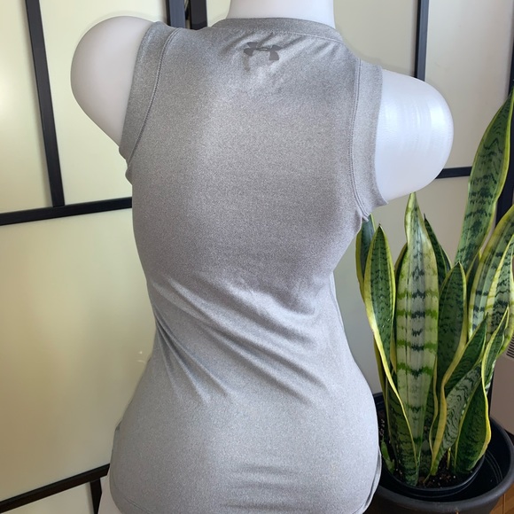 Under Armour tank - Picture 2 of 5